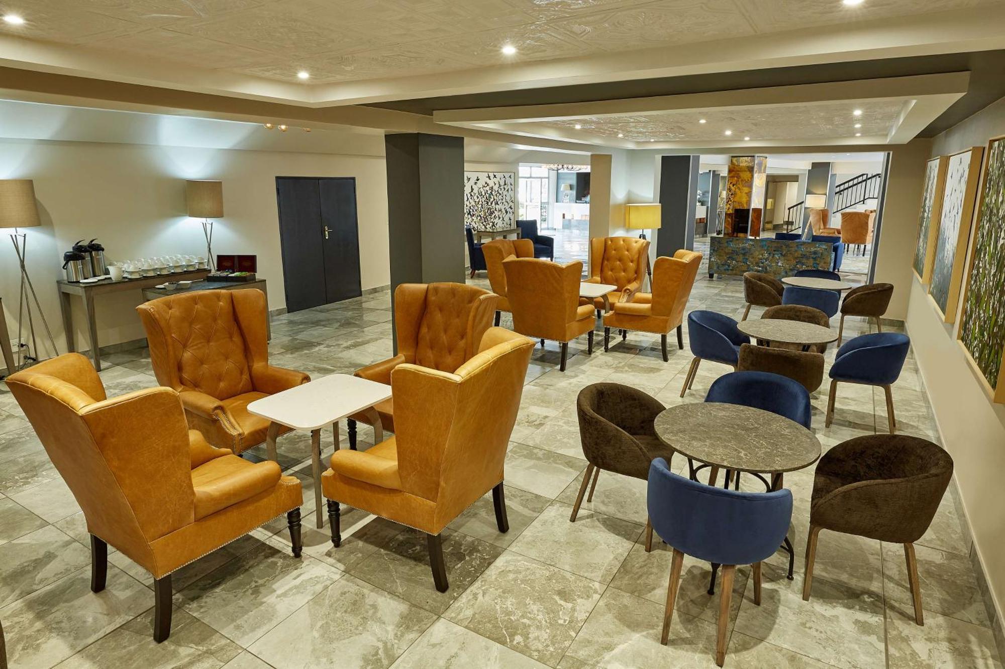 Garden Court Ουμτάτα Εξωτερικό φωτογραφία